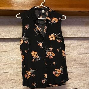 H&M Black Floral Sleeveless Blouse    Size 6